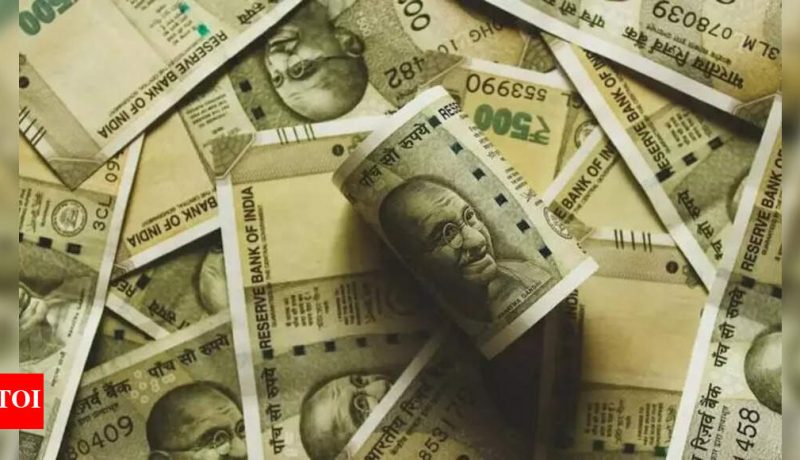 Directors of travel firm booked for 106cr fraud | Mumbai News