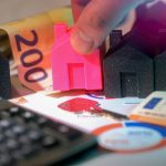 How can you recognize a financial scam