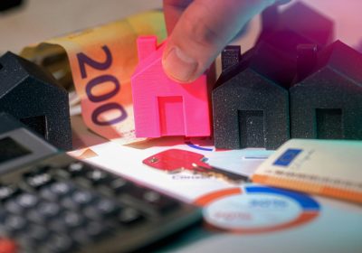 How can you recognize a financial scam