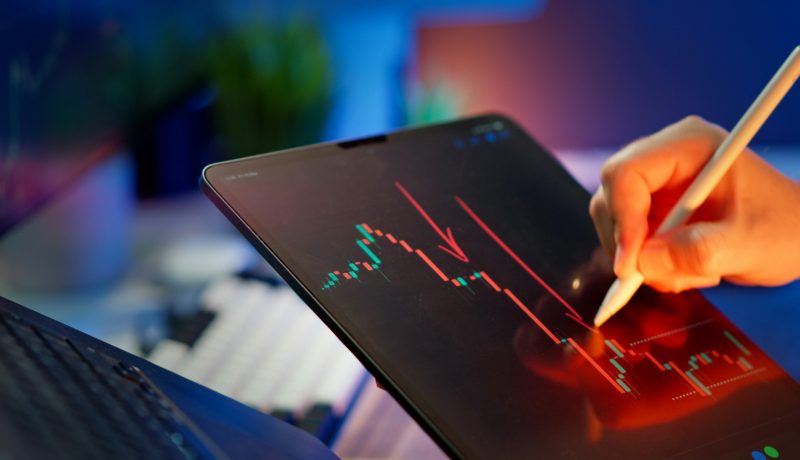 How should a beginner start trading