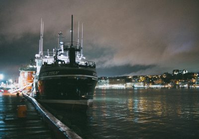 What qualifications do I need for ship jobs