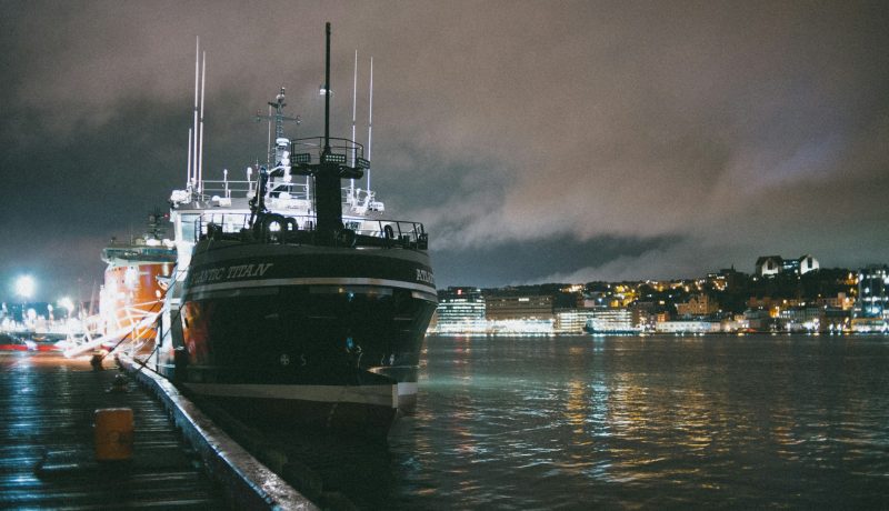 What qualifications do I need for ship jobs