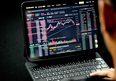What should a beginner start trading with