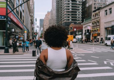 How is AI being used in travel