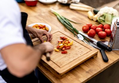 What qualifications do I need to be a chef in the UK