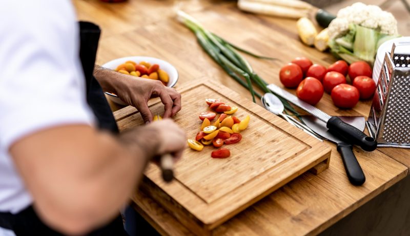 What qualifications do I need to be a chef in the UK